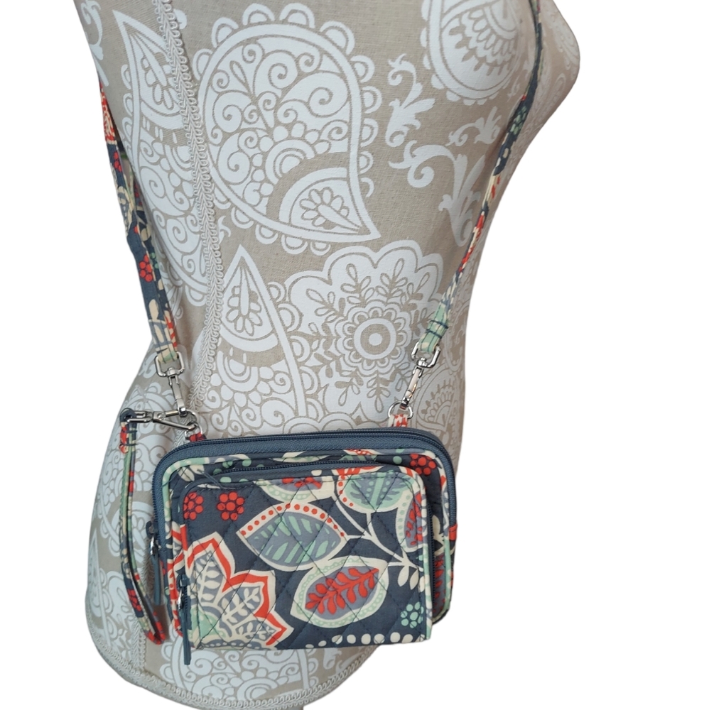 Vera Bradley Small Crossbody / Wrislet  Wallet